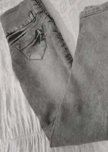Women Stylish Grey Jeans