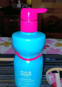 Foxtale Hula Hoop Infinity Pool Body Wash