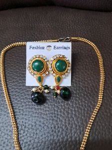Beautiful Traditional Necklace And Earrings