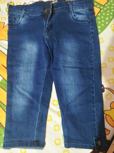 Women's Blue Denim Capris