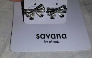 Savana By Urbanic Silver Bow Earrings