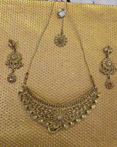 Exquisite Indian Bridal Jewellery Set