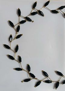 Elegant Black Leaf Necklace