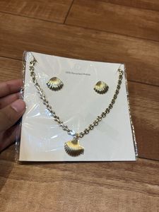 Shell Necklace and Earring Set of H&M