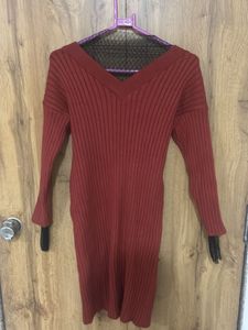 Ribbed V-Neck Midi Dress with Fringe Sleeves