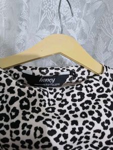 ✨️Leopard Print Sleeveless Top✨️