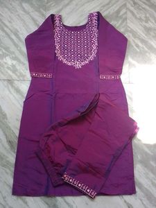 Elegant Purple Embroidered Kurta Set
