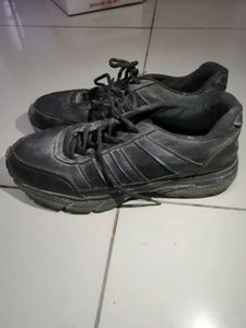 ZAYDN Black Casual Sneakers