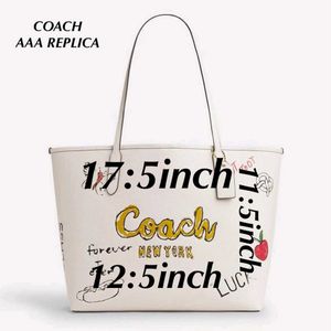 Coach City tote bag wd sketch print* with bOX
