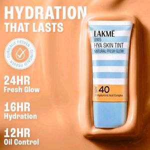 Lakme 9 to 5 Hya Skin Tint - Natural Fresh Glow