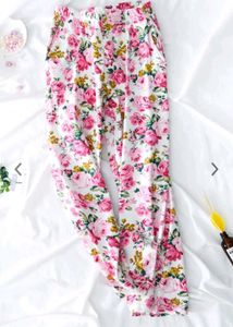 Urbanic Floral Print Capri Pants