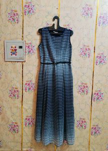 🇳🇿💫🎀Striped Maxi Dress with Belt
