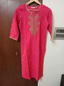 MAX Elegant Pink And Gold Embroidered Kurta,Size-S