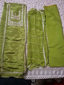 Unstitched Green Kurta Set with Dupatta