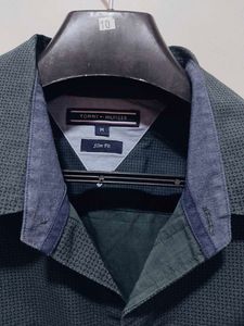 Tommy Hilfiger Men's Classic Fit Shirt 40 inch