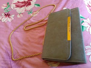 Clutches💙🌸