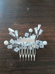 Elegant Floral Hair Comb