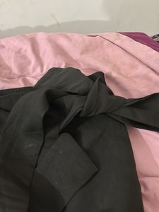 Chic Black Midi Skirt with Slit