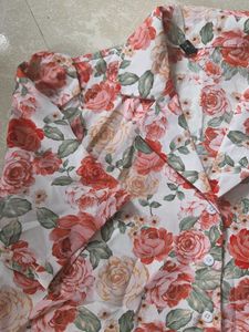 Vintage Floral Print Button-Up Shirt