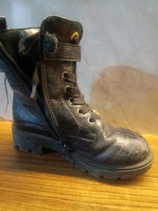 Black Fashion Boots