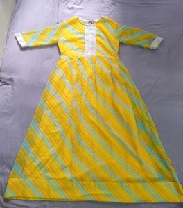 Yellow Green Stripped gown✨️✨️