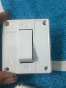 fine and crabtree on off switch