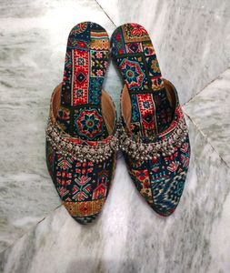 Jaipuria Traditional Bellies