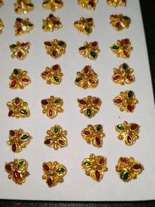 Nose Pin Medium