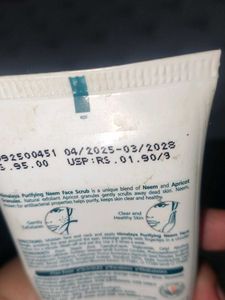 Himalaya Purifying Neem Scrub &amp; Natural Glow Face