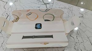 Apple Series 11 Smartwatch with Extra Bands