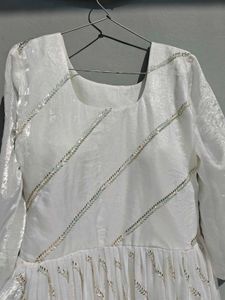 Elegant White Kurta with Embellishments