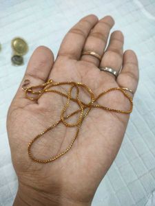 Elegant Gold Necklace &amp; Earrings Set
