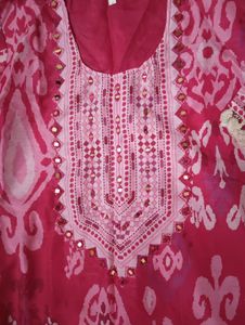 Beautiful Pink Ethnic Kurta Set