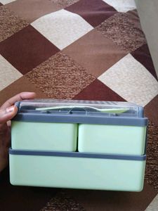 Stackable Lunch Box with Utensils
