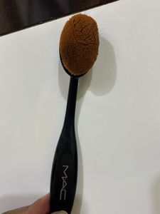 Foundation Brush