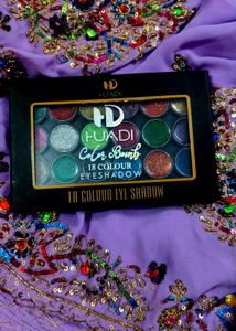 HUADI 18 Color Eye Shadow Palette