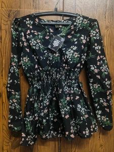 girls floral top M Size