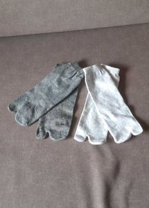 Unused Thumb socks