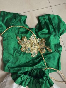 Girls Green &amp; White Lehenga Choli