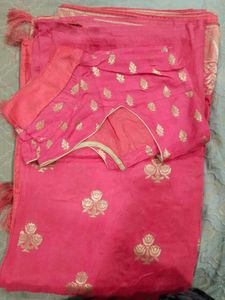 beautiful pink banarasi saree with blouse