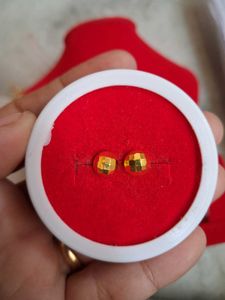 Dimond Cut Stud Earrings