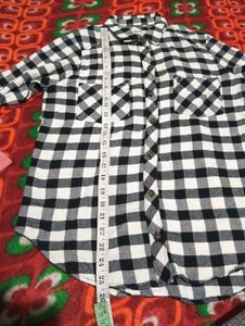 women's black check regular shirt