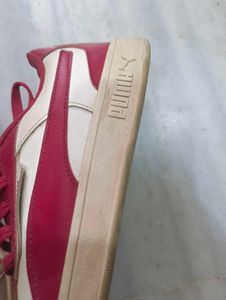 Puma Sneakers