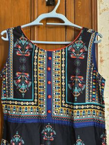 Vibrant Printed Sleeveless Kurta