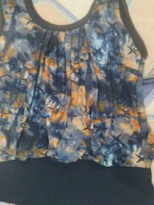 Stylish Tie-Dye Star Print Top