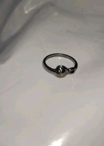 Elegant Rose Gold Ring with Black Stone