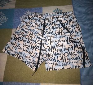 Women's graphic print shorts