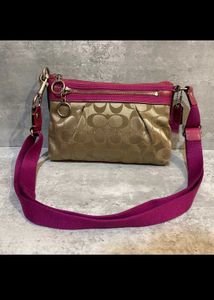 Coach limited edition poppy tan 👛