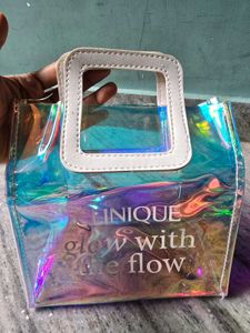 Clinique Holographic Pouch