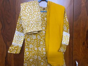 🔆Yellow Floral Kurta Set🔆